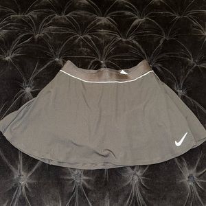 Nike Xs black tennis skirt